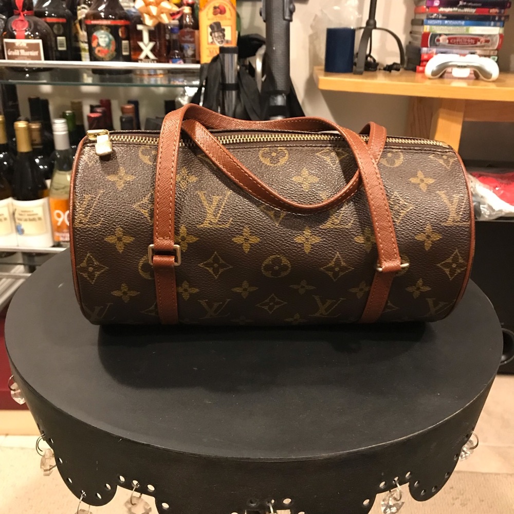 Louis Vuitton Papillon 26